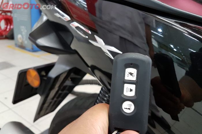 Beli remote keyless Honda PCX di bengkel resmi