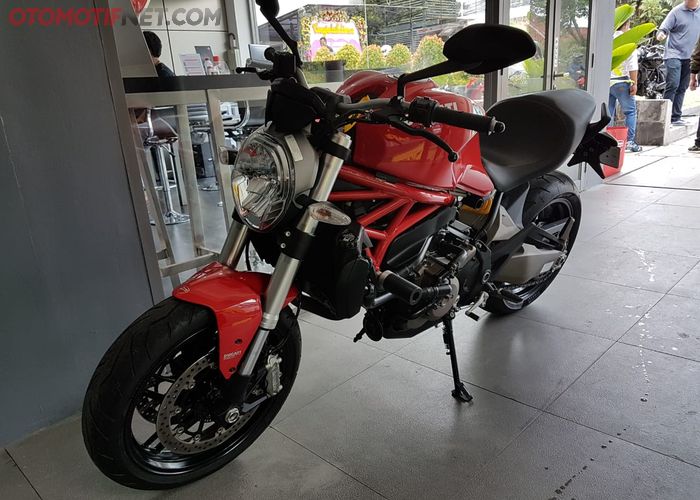 Ducati monster hot sale 821 bekas