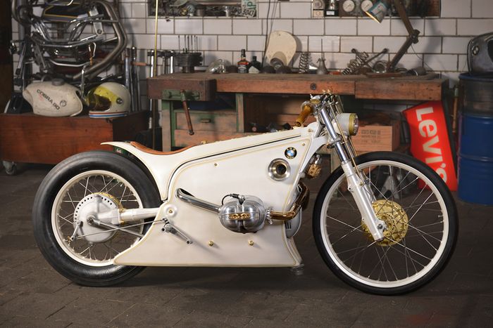 BMW R80RT White Phantom buatan Kingston Custom