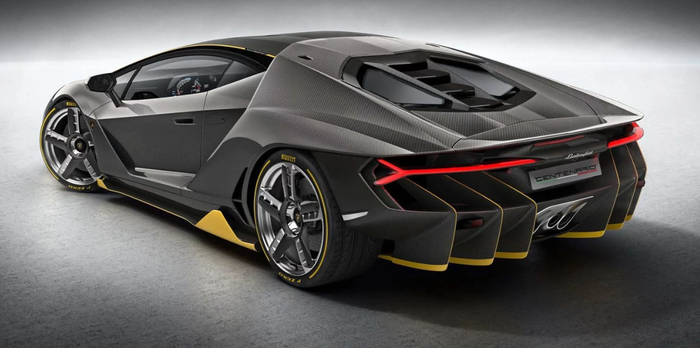 Lamborghini Centenario tampak belakang