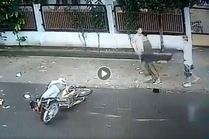 Kecelakaan pejalan kaki dengan motor