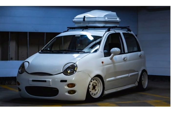 Chery QQ punya dimensi yang mungil dengan aura yang imut