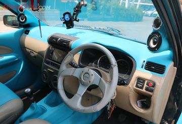 Interior Cerah Dikombinasi Audio Sql Bikin Kabin Avanza Ini