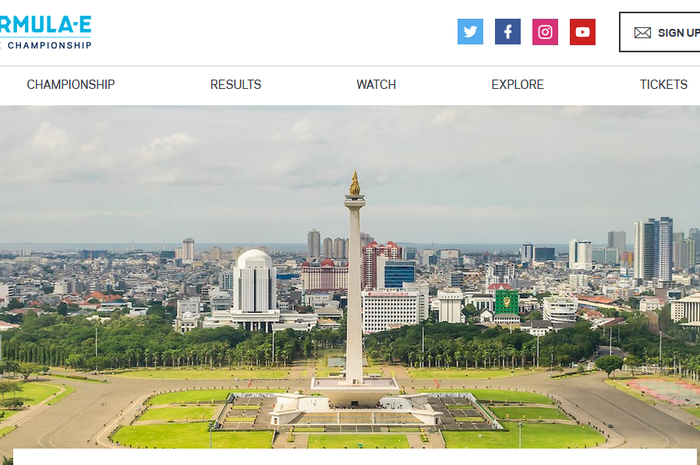 Laman resmi Formula E yang membuat foto Tugu Monas dan berita mengenai Kota Jakarta gelar balapan pada 2020