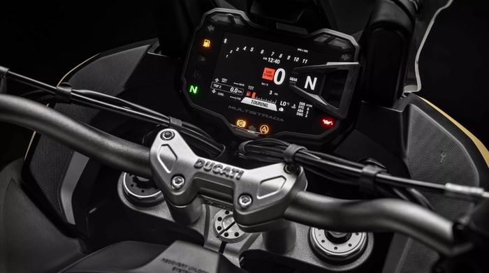 Desain panel instrumen Ducati Multistrada 1260 Enduro