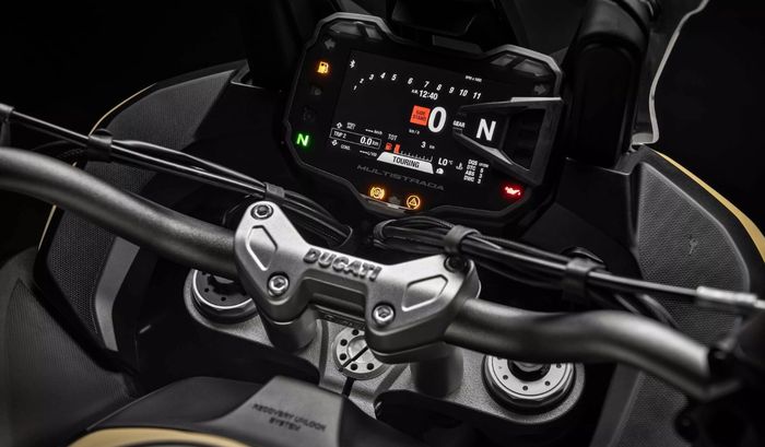 Desain panel instrumen Ducati Multistrada 1260 Enduro