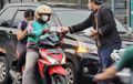 Honda ADV150 Indonesia Mengisi Kegiatan Di Bulan Ramadhan Dengan Bagi-bagi Takjil