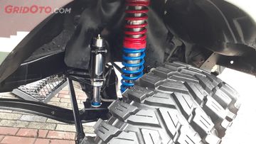 Mazda Bt50 Ini Namanya Sang Penakluk Kaki Kakinya Jadi Sorotan Gridoto Com