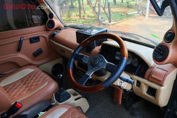 Interior Mewah Dengan Tv 32 Inci Ini Ternyata Milik Suzuki Carry Lawas Kok Bisa Gridoto Com