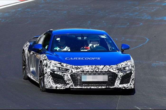 Area fascia masih situtup oleh stiker kamuflase