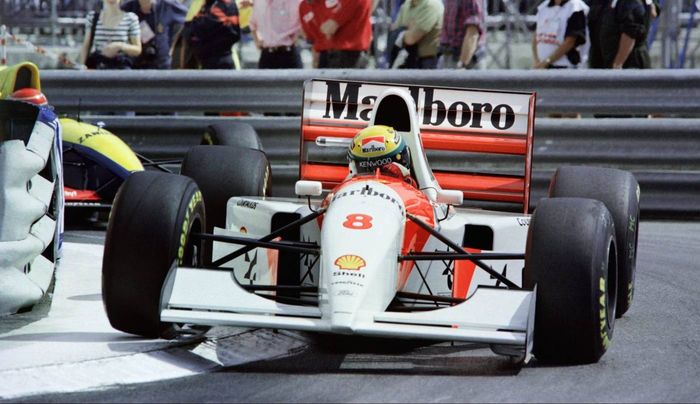 Ayrton Senna disebut 'King of Monaco' karena enam kali menang di GP F1 Monako, lima kemenangan di antaranya berturut-turut