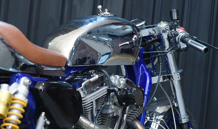 Konsep Cafe Racer di Harley-Davidson Sportster 1200 
