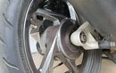 Waspadai Rem Motor Keluar Suara Decit Saat di Rem, Komponen Ini Penyebabnya