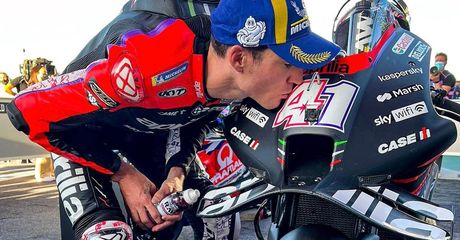 Sempat Ngebully, Jorge Lorenzo Kasih Ucapan Selamat Aleix Espargaro yang Menang MotoGP Argentina 2022