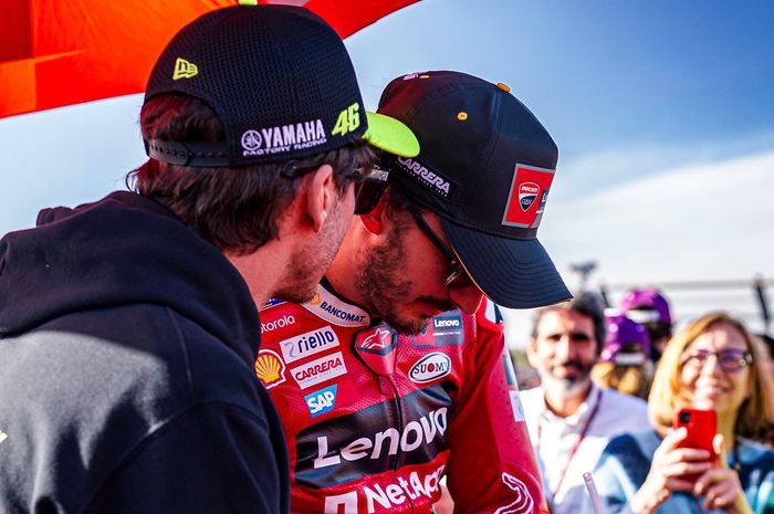 Valentino Rossi memberikan nasihatnya kepada Pecco Bagnaia untuk balapan MotoGP Valencia 2023