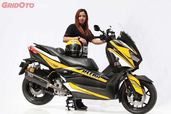 Yamaha XMAX sporty look ultra sonic techno Yogyakarta milik Desy Cahyaningrum
