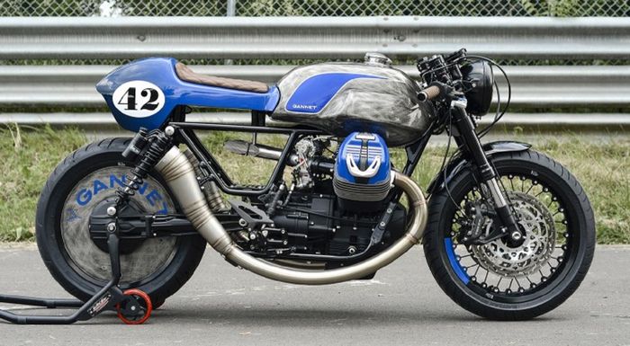  Moto Guzzi V9 Roamer custom sprint racer oleh Gannet Design dan Fuhrer Moto