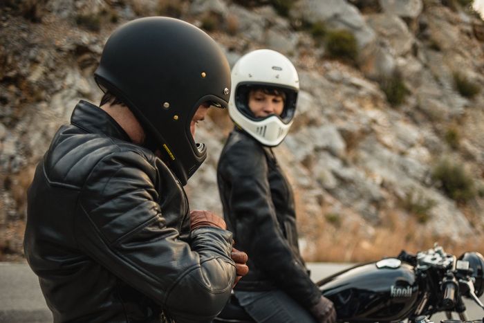 Shoei EX-ZERO bakal diincar penyuka riding gear retro