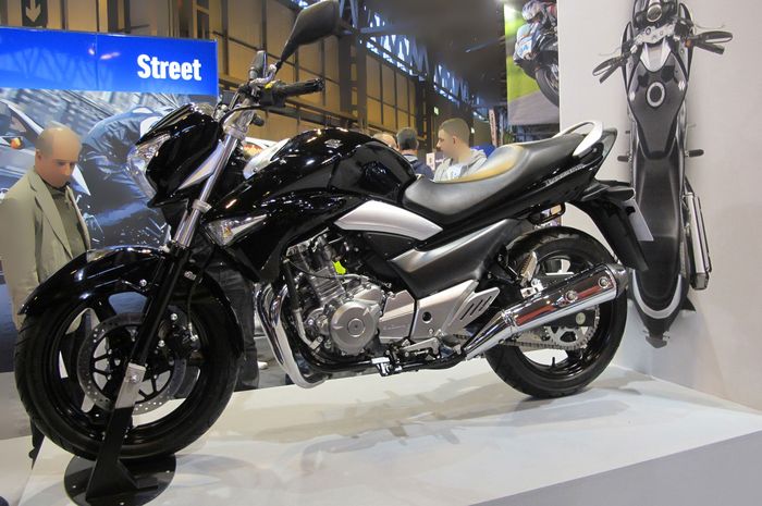 Suzuki Inazuma yang rilis pada 2012