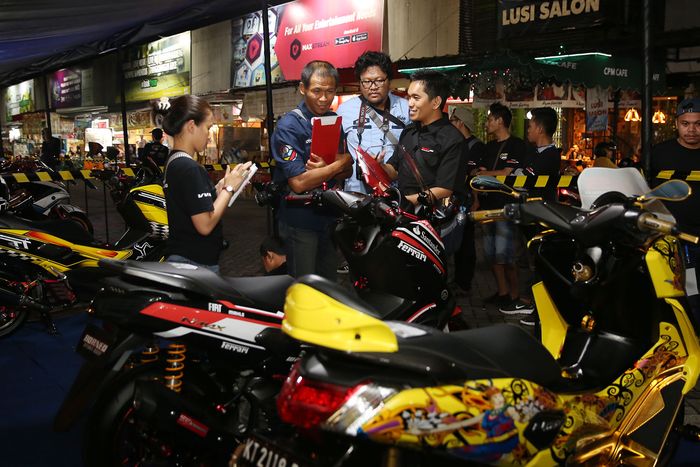 Penjurian alot karena modifikasi MAXI Yamaha di luar Jawa yang juga keren