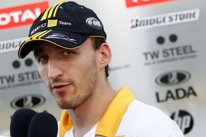 Robert Kubica pada GP F1 Jepang 2010, tahun depan digosipkan kembali balap F1 lagi