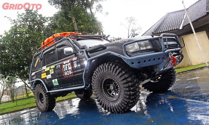 Toyota Land Cruiser Seri 80