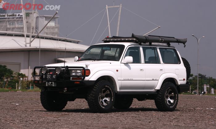 Toyota Land Cruiser Seri 80