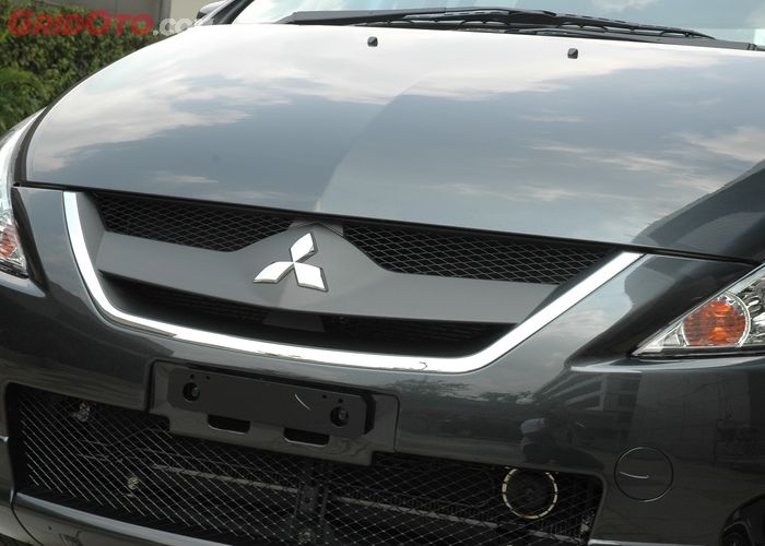 Seken Keren: Berminat Mitsubishi Grandis? Ternyata Segini Biaya Pajak Tahunannya - Gridoto.com