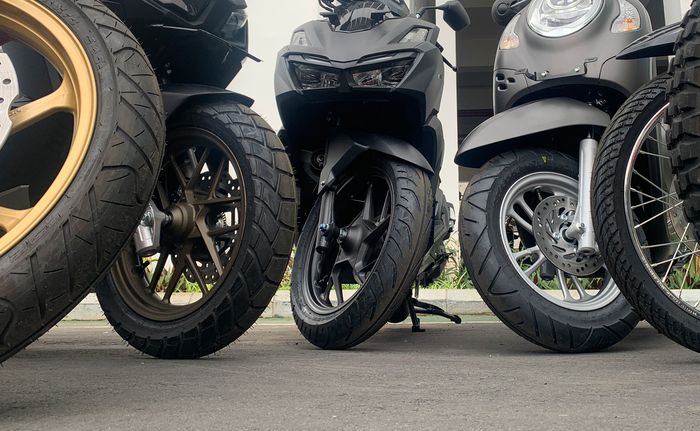 Boleh menaikan ukuran ban motor matic asal tidak terlalu besar, maksimal 1 step