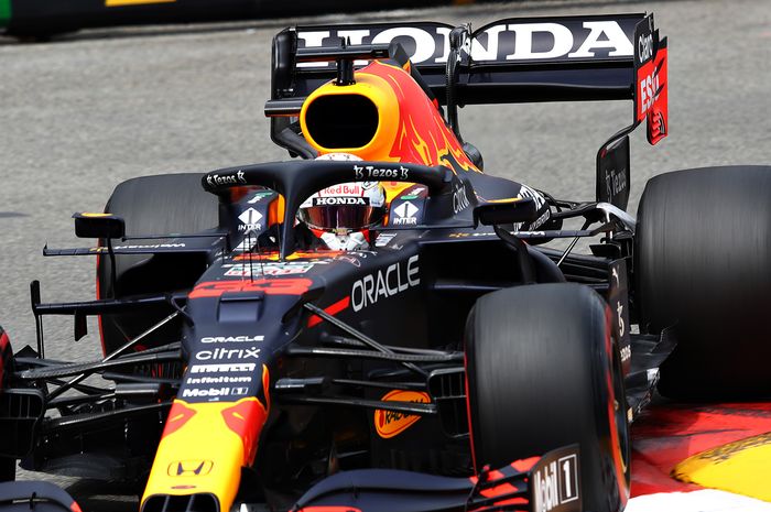 Tes sayap belakang baru diperkirakan akan membuat tim Red Bull kehilangan kecepatan 0,3 detik