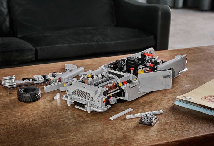 Lego set James Bond Aston Martin DB5 tak hanya diperuntukkan untuk anak kecil