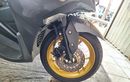 Baru Tahu, Ini Manfaat Membersihkan Ban Motor Bekas Dari Kerikil