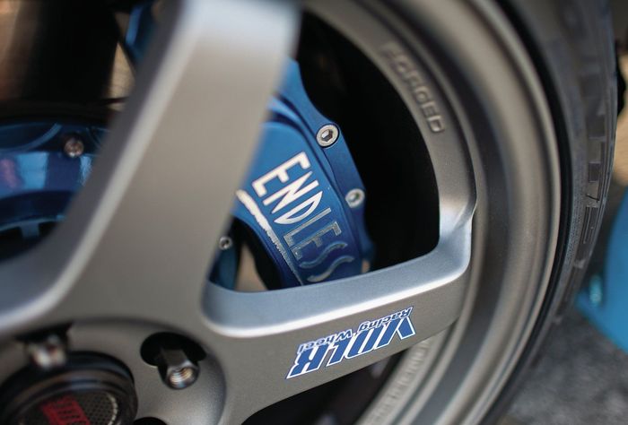 Honda CIvic FD ditopang pelek Volk TE37 ukuran 19x9 inci