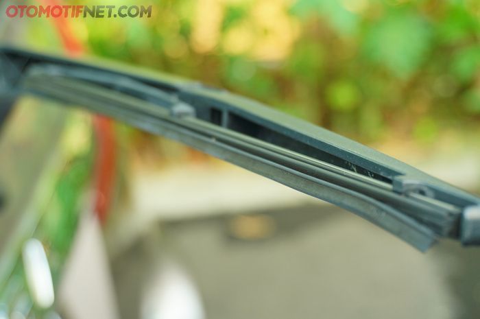 Tips merawat Wiper kaca mobil