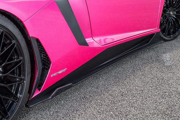 Side skirts Lamborghini Aventador SV kelir pink
