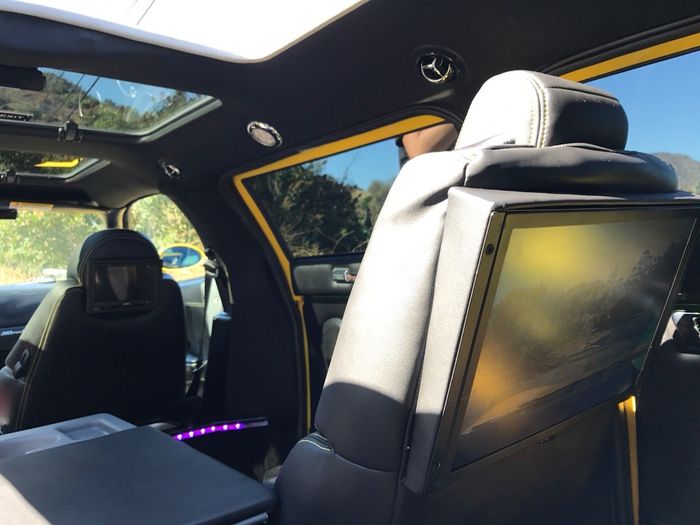 Kabin Ferrari 360 Modena bergaya Limousine