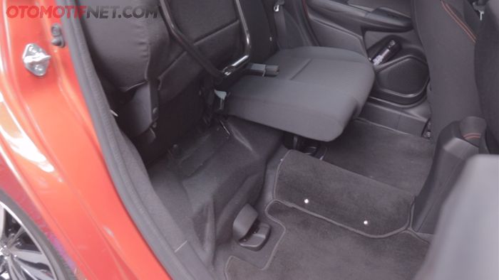 Ultra Seat di Honda Jazz RS bikin mobil ini makin praktis