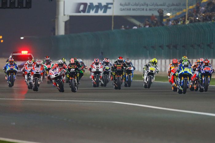 Race di Qatar dilakukan malam hari
