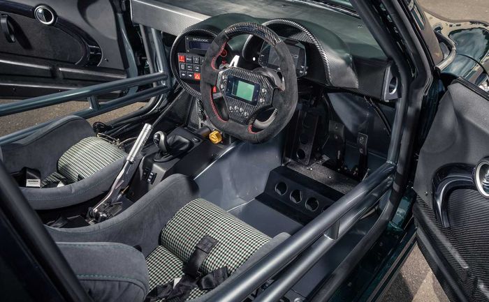 Tampilan interior modifikasi MINI Cooper S