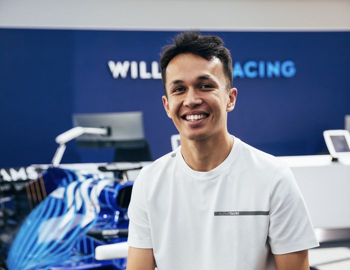 Alex Albon akan kembali balapan pada F1 2022 setelah resmi diumumkan jadi rekan setim Nicholas Latifi di tim Williams