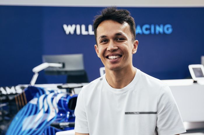 Alex Albon akan kembali balapan pada F1 2022 setelah resmi diumumkan jadi rekan setim Nicholas Latifi di tim Williams