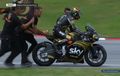 Mau Pamer Setelah Jadi Juara, Motor Anak Didik Valentino Rossi Malah Mogok