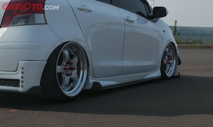 Toyota Yaris Lawas Tampil Sporty Di Luar Dengan Kabin Elegan Gridoto Com