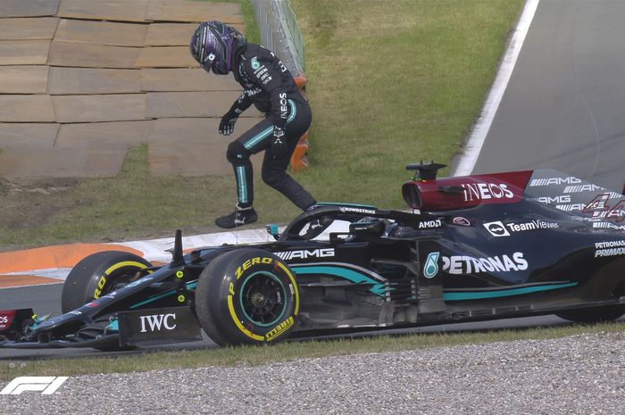 Mobil Mercedes bermasalah, Lewis Hamilton tidak bisa melanjutkan sesi FP2 F1 Belanda 2021 hari Jumat (3/9)