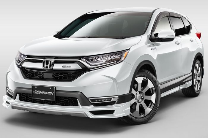 Honda CR-V pakai body kit Mugen