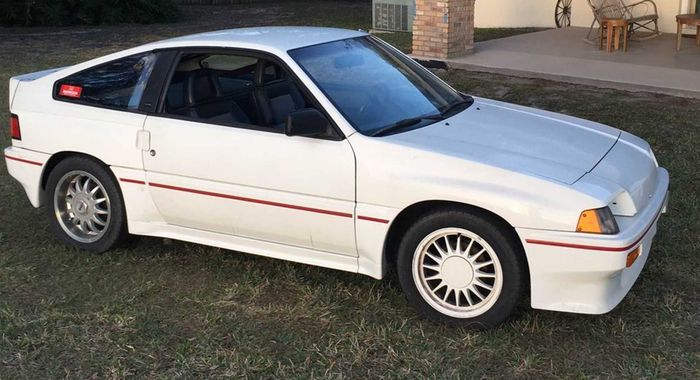 Modifikasi Honda CRX simpan 2 mesin Honda Accord di depan dan belakang