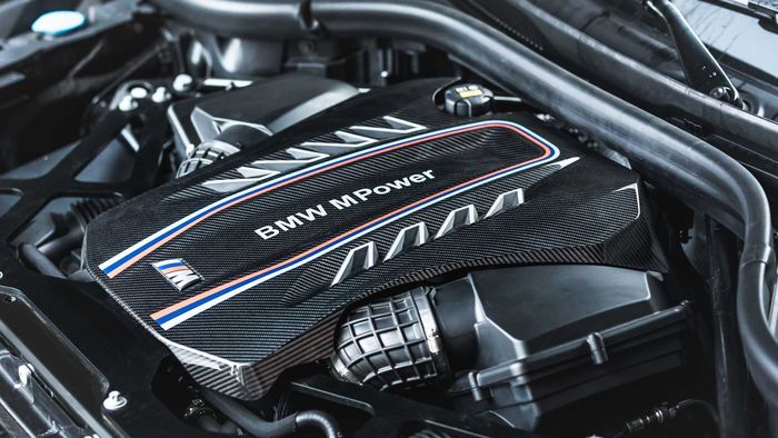 Jantung pacu BMW X5 M diracik ulang oleh Manhart