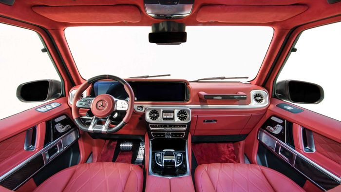 Tampilan interior mencolok Mercedes-AMG G63