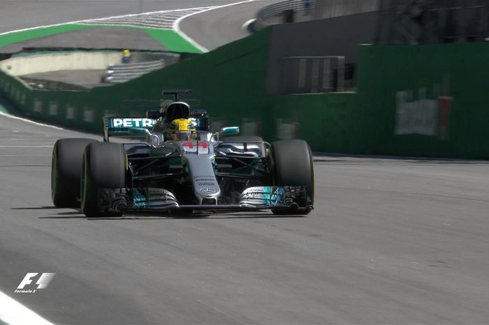 Lewis Hamilton di latihan pertama F1 Brasil