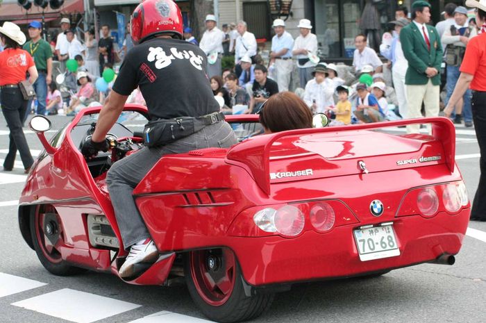 The Krauser Domani di Jepang, dari belakang lebih mirip seperti mobil